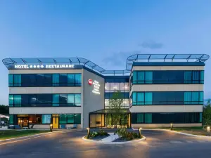 Best Western Plus Hotel Escapade Senlis